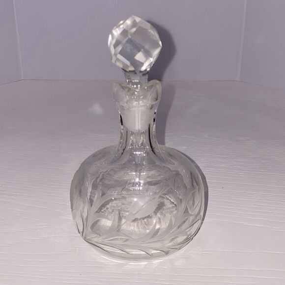 Vintage Etched Oil & Vinegar Cruet Faceted Stopper Etched  Floral Design - Picture 4 of 12